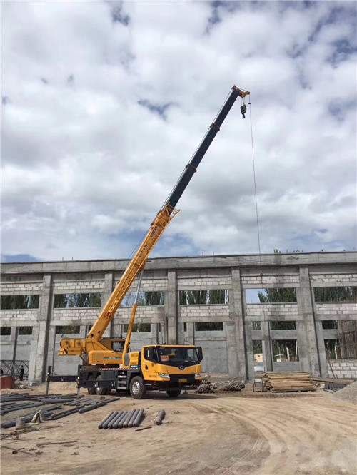 桑日县吊装作业前会做设备检查吗？安全保障措施有哪些？